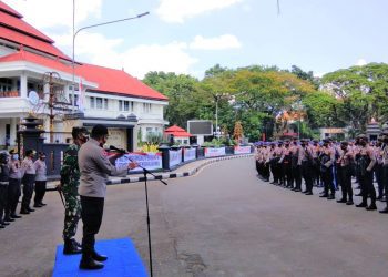 Polisi-TNI berjaga mengantisipasi demo susulan