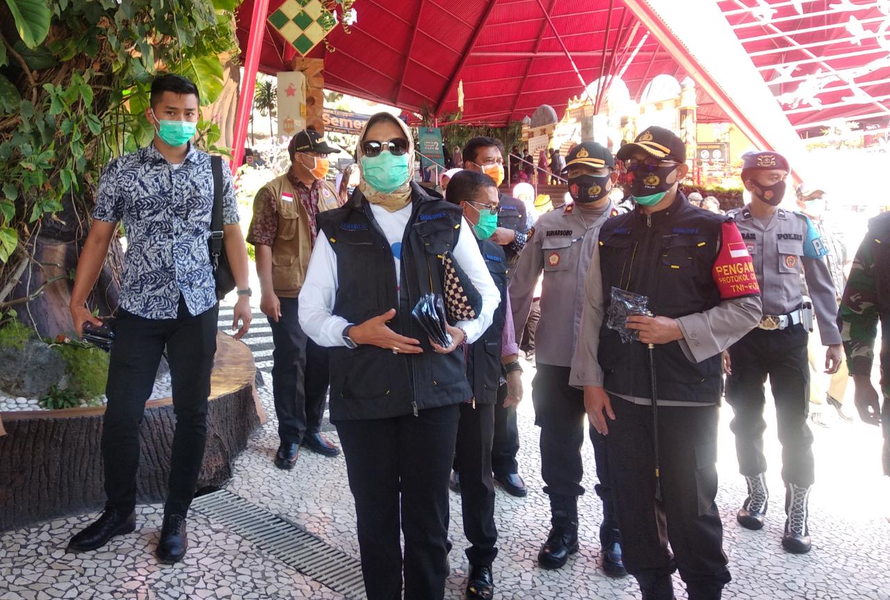Wali Kota Batu Dewanti Rumpoko
