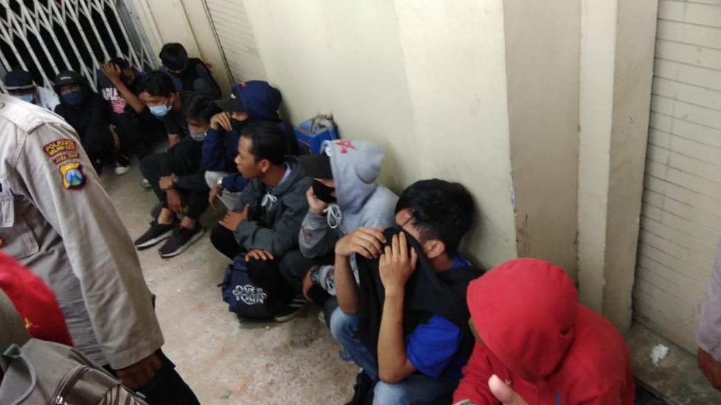 Beberapa Pelajar Diamankan Saat Demo Omnibus Law