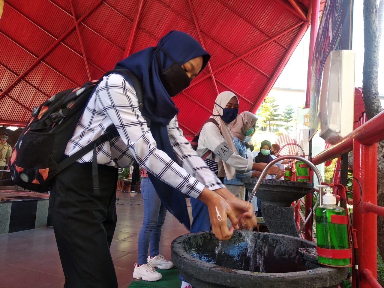 Wisatawan Di Jatim Park 2