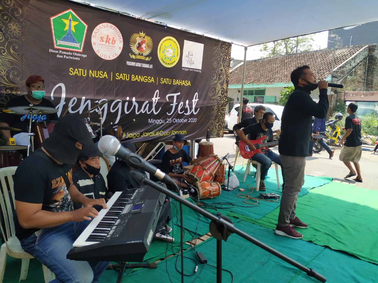 Yudi Prata Saat Tampil Di Jenggirat Fest