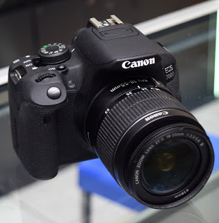 Jual Kamera Canon OES 700D TouchScreen di Malang