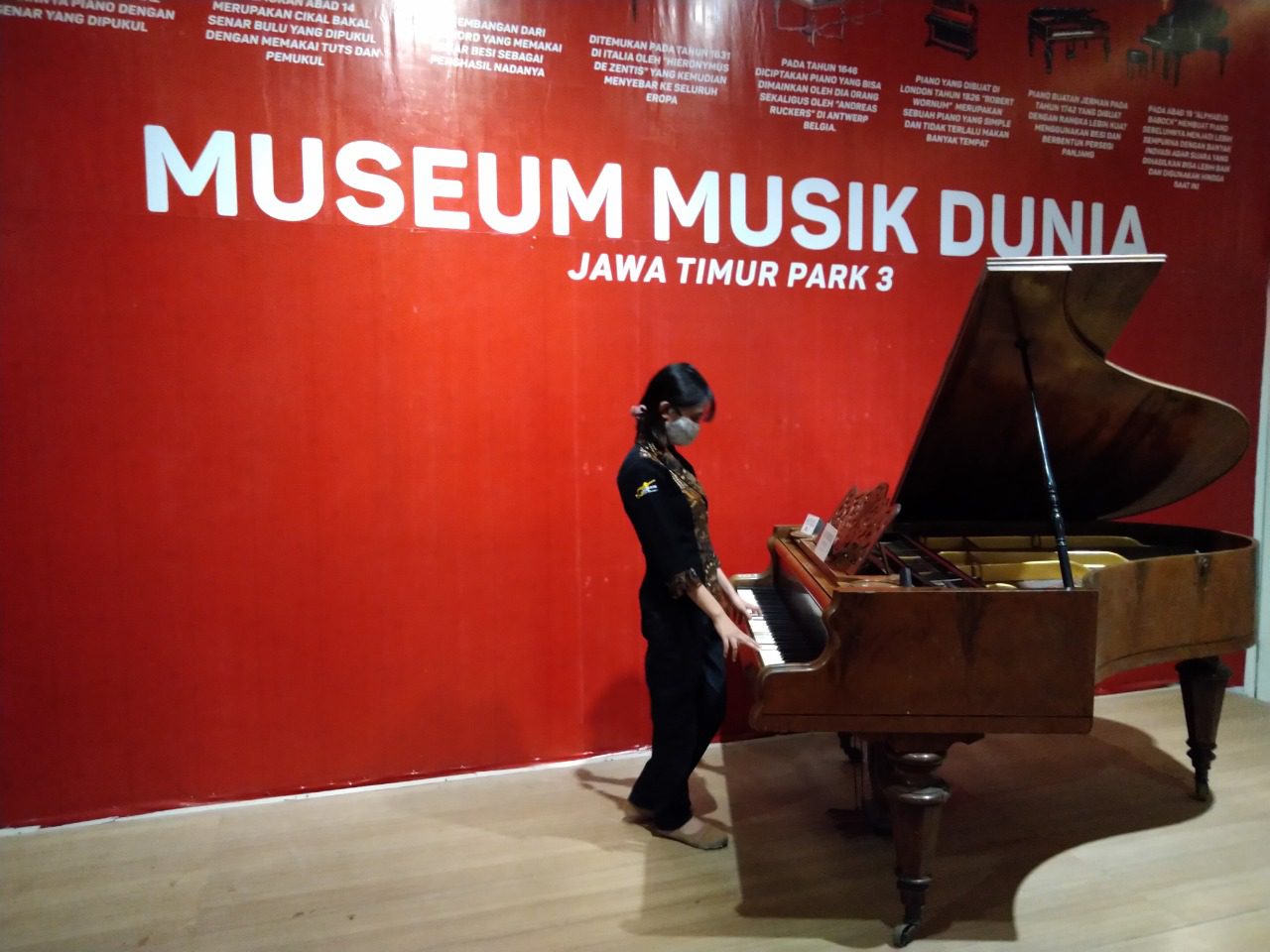 A. Schreiber Si Baby Piano Koleksi Museum Musik Dunia