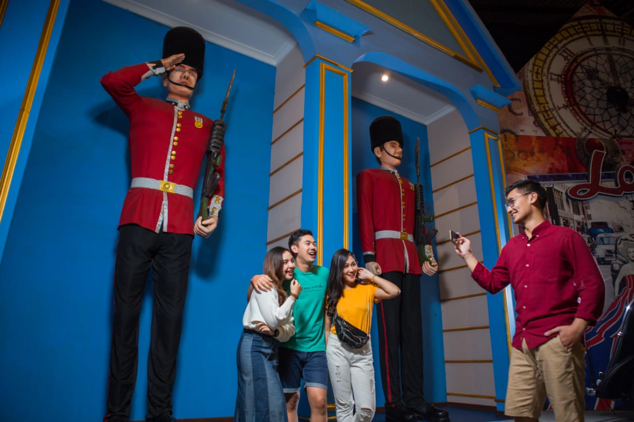 Sudut foto Museum Angkut by Jatim Park Group