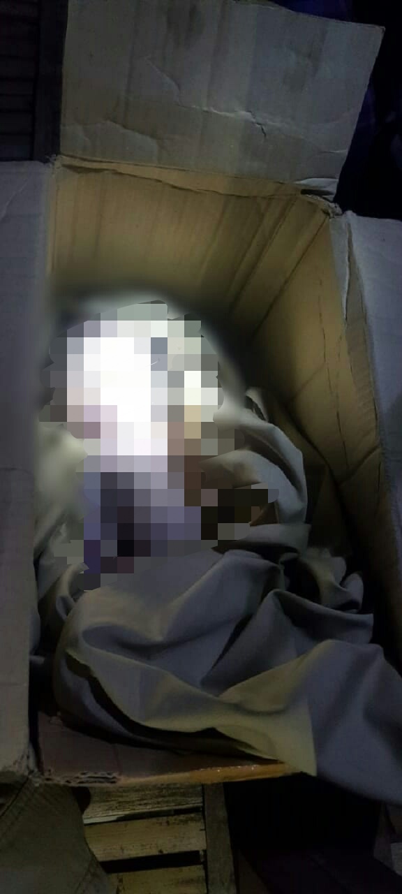 Warga Jempong Baru Digegerkan Penemuan Mayat Bayi Dalam Kardus - Insidelombok