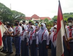 Pelajar Kota Malang ketika memperingati hari lahir Pancasila 1 Juni