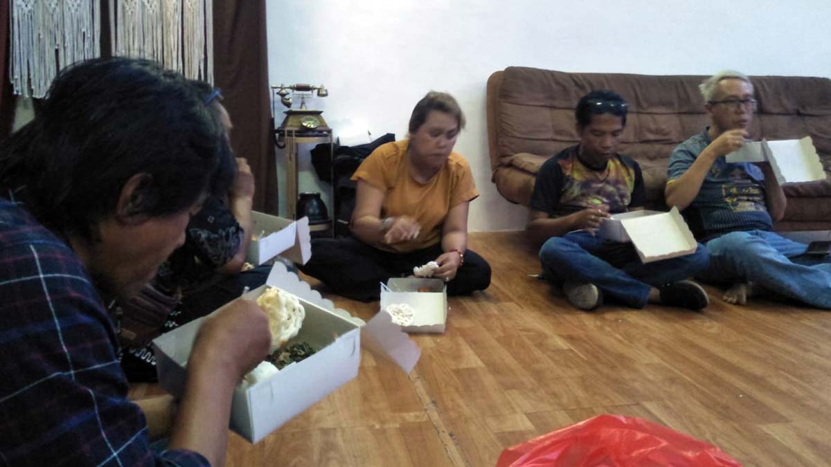 arema, aremania, persebaya, bonek, stadion kanjuruhan, tragedi kanjuruhan, insiden kanjuruhan, bentrok, suporter, tahlilan,