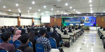 Ratusan mahasiswa Universitas Merdeka Malang hadiri acara Youth Entrepreneur Forum (foto: blok-a.com/Defrico Alfan)