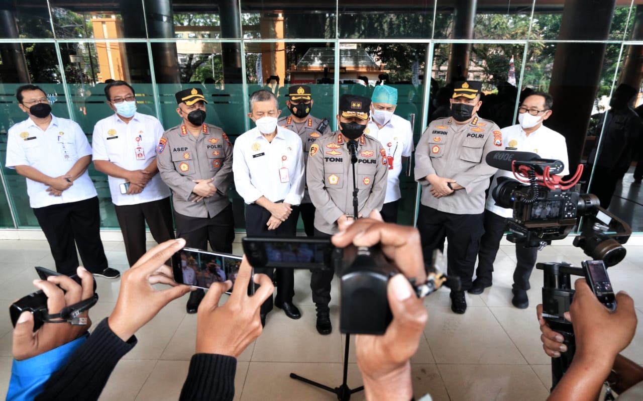 Kapolda Jatim Irjen Pol Toni Harmanto Tragedi Kanjuruhan Rekonstruksi RSSA Malang