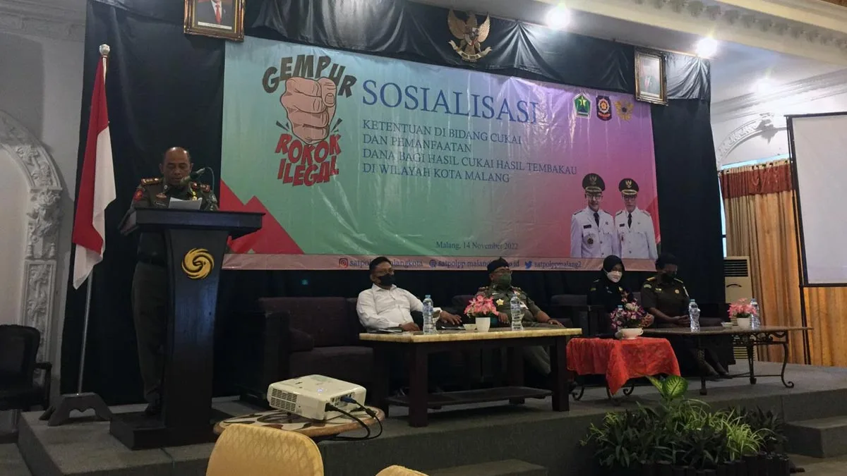 Sosialisasi Rokok ilegal dan DBHCHT dari Satpol PP Kota Malang (Blok-a.com/Putu Ayu Pratama S)