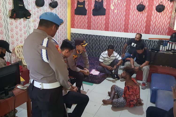 pelaku pembakaran wanita di sorong