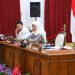 Gubernur Jawa Timur Khofifah Indar Parawansa, saat rapat koordinasi OPD Pemprov Jatim di Gedung Negara Grahadi, Jumat (6/1/2023) siang. (Humas Pemprov Jatim)