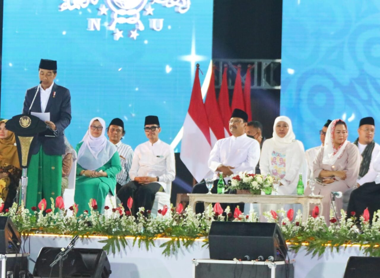 Presiden Jokowi menghadiri Festival Tradisi Islam Nusantara di Kabupaten Banyuwangi, Senin (9/1/2023) malam.