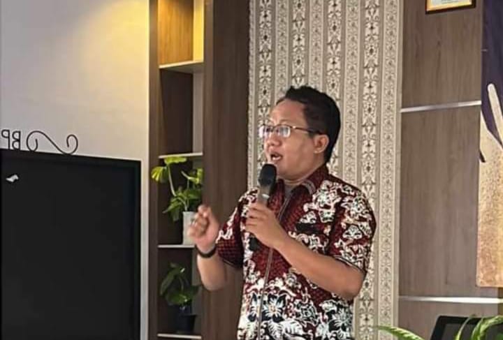 Ketua Asosiasi BPD Banyuwangi, Rudi Hartono Latif (dok. blok-a.com/Kuryanto)