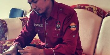 Caption: PJ Wali Kota Batu, Aries Agung Paiwei, akomodir keluhan KPU terkait belum adanya gudang menjelang pelaksanaan Pemilu 2024. Selasa (24/1/2023). (Doi / blok-a.com)