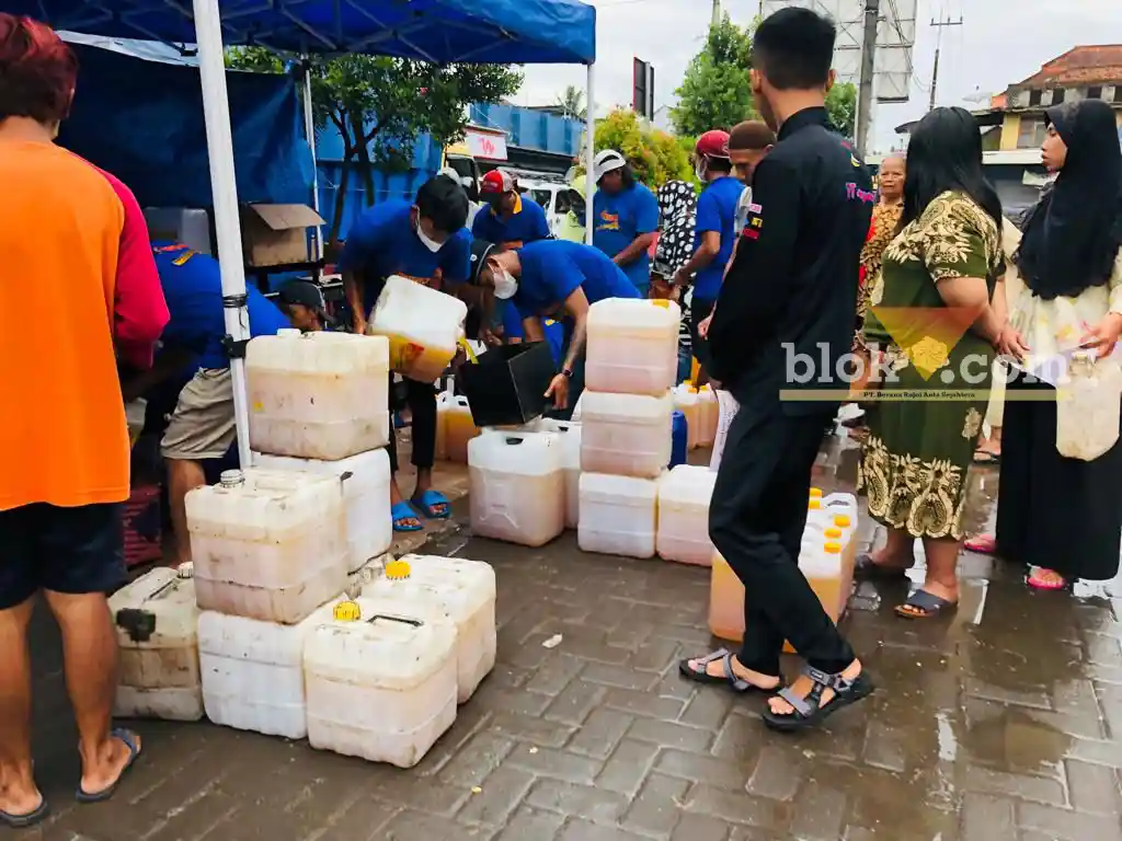 Caption : Ilustrasi pasar murah di Pasar Sumberpucung Kabupaten Malang (Blok-a.com / Putu Ayu Pratama S)