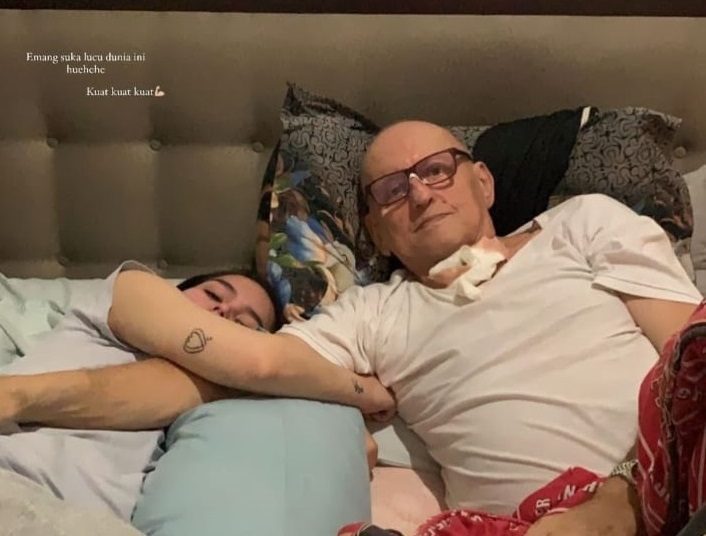 Kenangan Laura Anna dan Papa Gabor berjuang sembuh bersama. (Instagram/gretairn)