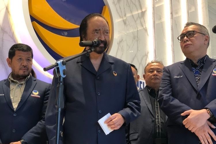 Ketua Umum Partai Nasdem Surya Paloh di Nasdem Tower, Gondangdia, Menteng, Jakarta, Rabu (17/5/2023).(dok. Kompas.com/Tatang Guritno)