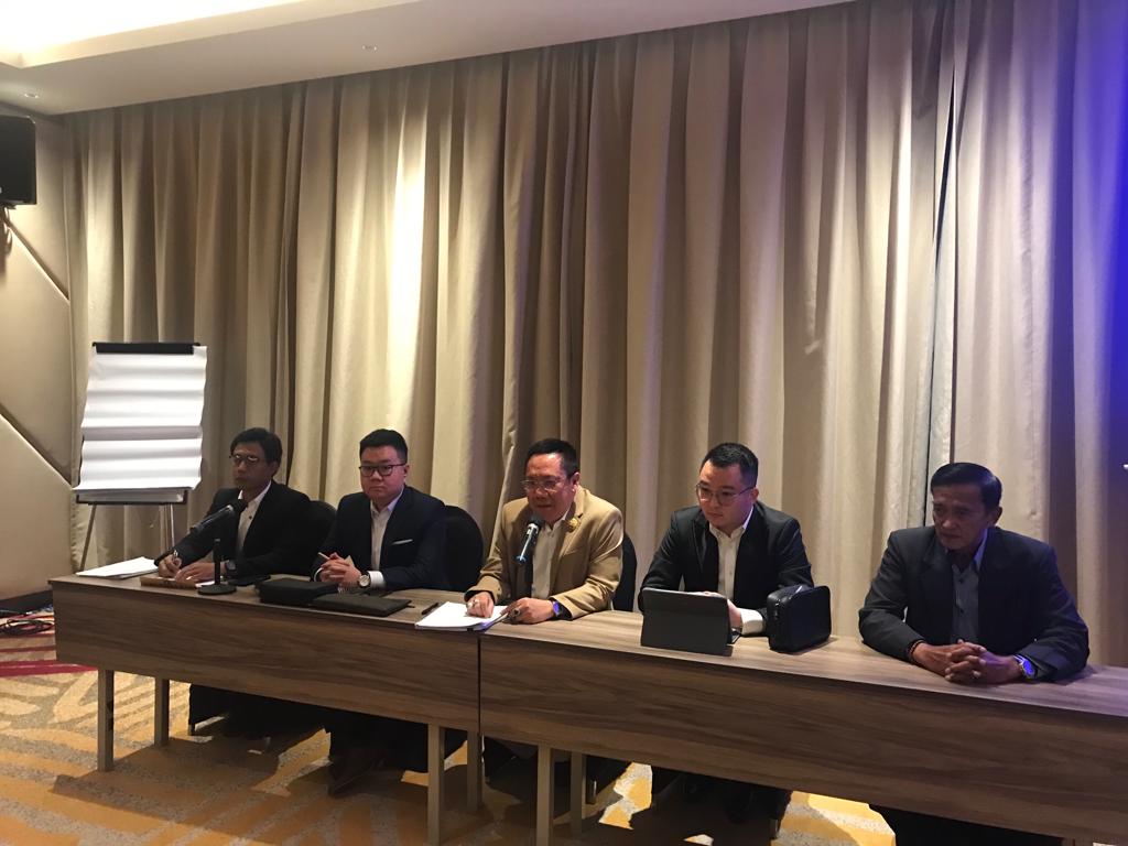 Tim Kuasa Hukum pemilik kiosMalang Plaza, Gunadi Handoko dan tim hukum (blok-a/bob)
