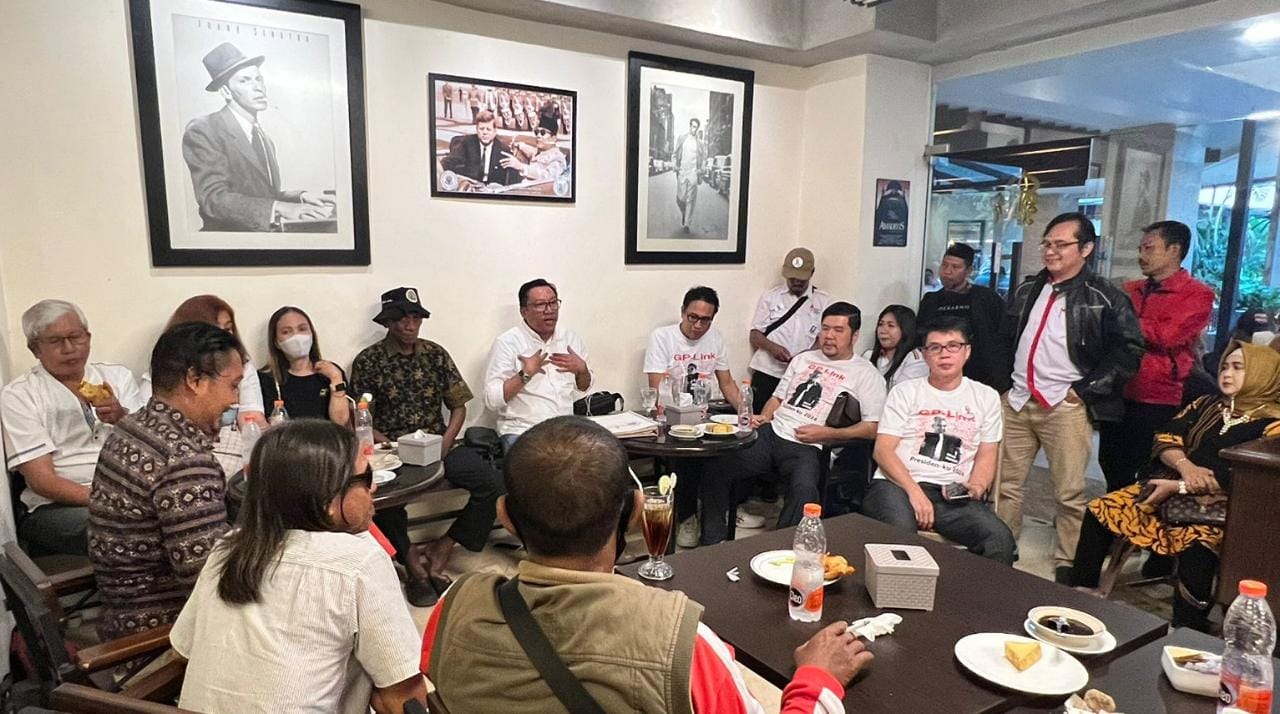 Relawan Jokowi menyatakan mantap mendukung Ganjar Pranowo di Pilpres 2024.