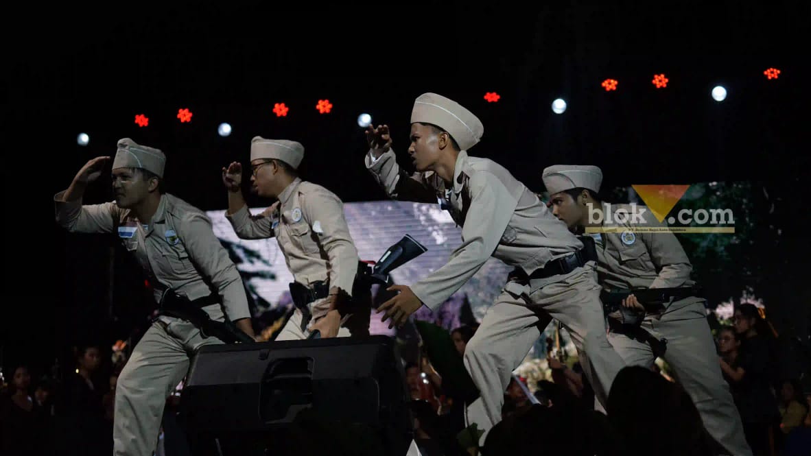 Megah dan Mengesankan, Ratusan Siswa SMAS Cor Jesu Gelar Art Performance tentang Wabah Pes di Kota Malang