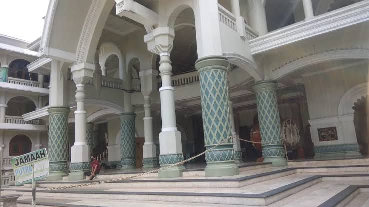 Ini Link Live Streaming dan Jadwal Pembacaan Doa dan Yasin untuk Pahlawan Kemerdekaan Indonesia di Masjid Kota Malang
