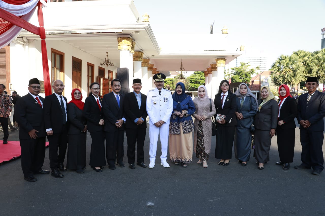 Pelantikan Pj Wali Kota Malang Wahyu Hidayat pada Minggu (25/9) di Gedung Negara Grahadi Surabaya. (Foto : Humas Pemkot Malang)