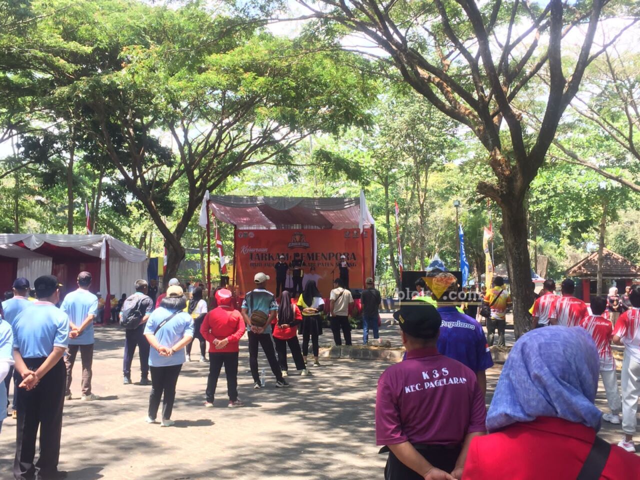 Caption : Salah satu kegiatan kejuaraan Antar Kampung (Tarkam) yang diadakan di area tempat relokasi pedagang Stadion Kanjuruhan (Blok-a.com/ Putu Ayu Pratama S)