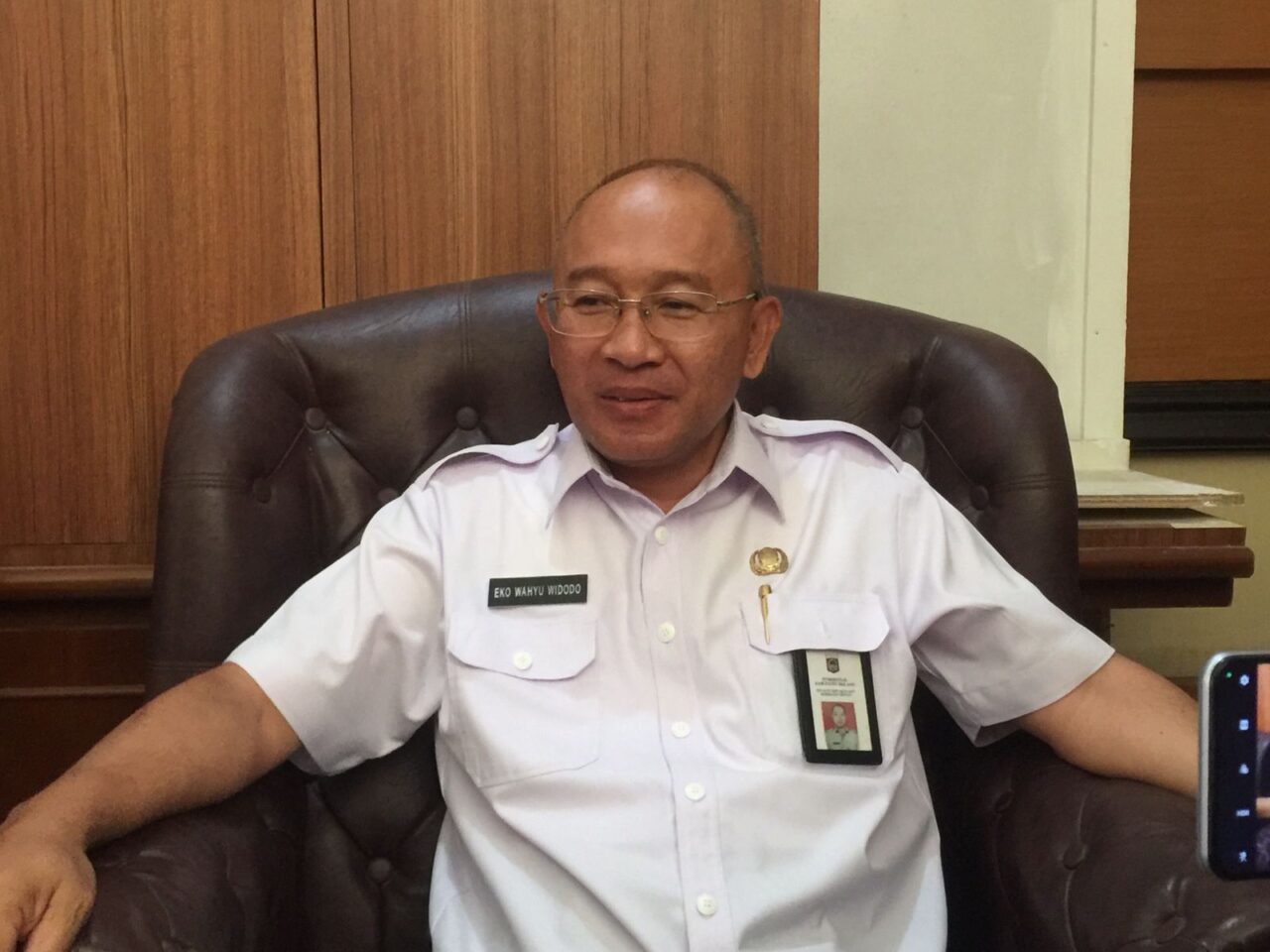 Caption : Kepala Dinas Peternakan dan Kesehatan Hewan Kabupaten Malang, Eko Wahyu Widodo saat ditemui awakmedia (Blok-a.com / Putu Ayu Pratama S)