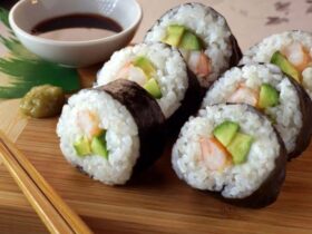 Menu hidangan sushi khas Jepang (foto : iStock)