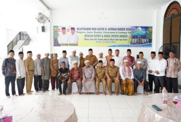 Silaturahmi Bupati Asahan di Masjid Agung H. Achmad Bakrie Kisaran, Senin (22/4/2024) siang.