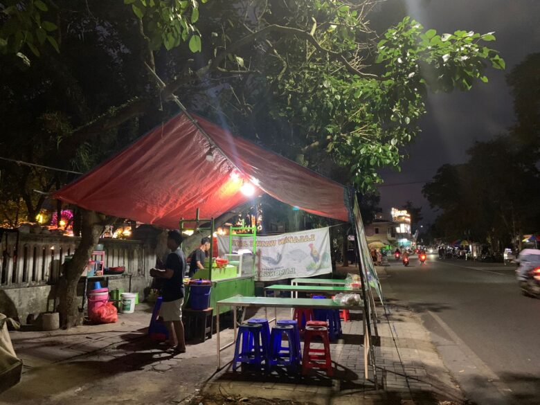 PKL di Jalan Surabaya Dalam Kota Malang (blok-a Intership/Puput)