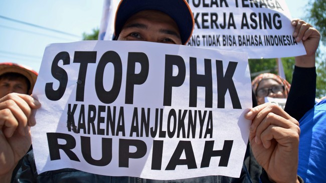 Gelombang PHK Massal RI.(ANTARA FOTO/R. Rekotomo)