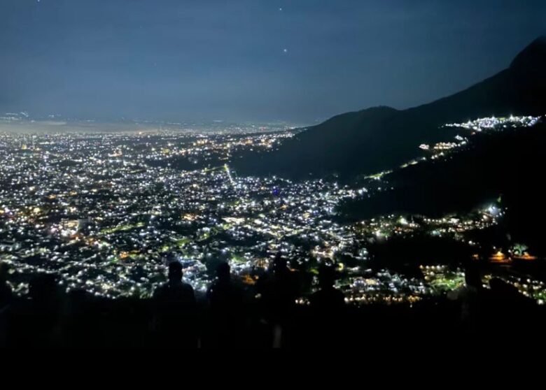Ilustrasi: pemandangan City Light di Malang