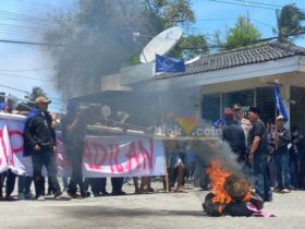 Demo buruh PT Panca Mitra Multi Perdana (PMMP), Rabu (22/10/2024).