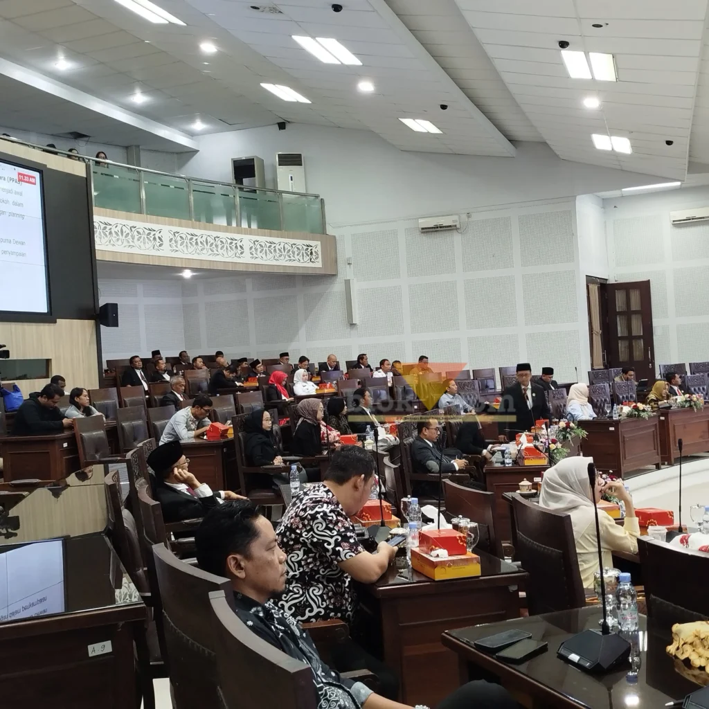 Rapat Paripurna DPRD Kota Malang (blok-a.com / Yogga Ardiawan).