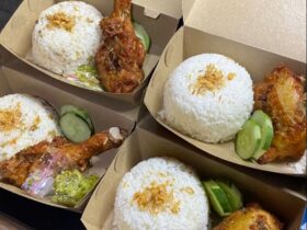 Menu ayam goreng wangi Mbok Ti.(dok. Instagram @ayamwangi.mbokti)