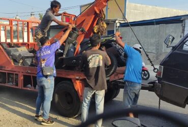 Kendaraan yang terlibat kecelakaan di Morowudi, Cerme, Gresik dievakuasi ke Unit Laka Satlantas Polres Gresik.