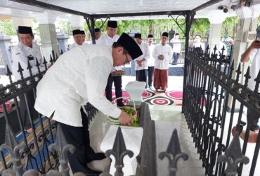 Pj Bupati Bojonegoro Ziarah ke Makam Haryo Matahun