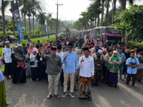 Paslon WALI berangkatkan ribuan masyarakat Kedungkandang ziarah Wali Limo (Dokumentasi / Istimewa)