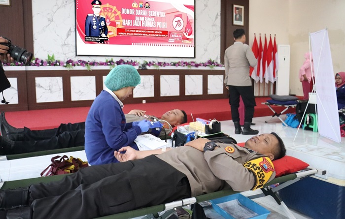 Kegiatan donor darah dalam rangka peringatan HUT Humas Polri ke-73.(dokumen Polres)
