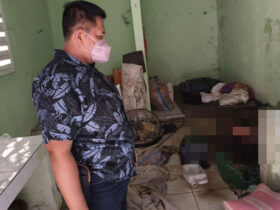 Kondisi mayat yang sudah membusuk yang ditemukan warga di gudang pasar rakyat Trowulan Mojokerto.(dokumen Polsek)