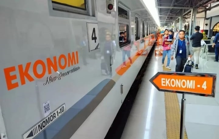 Kereta Ekonomi New Generation. (dok. PT KAI Jember)