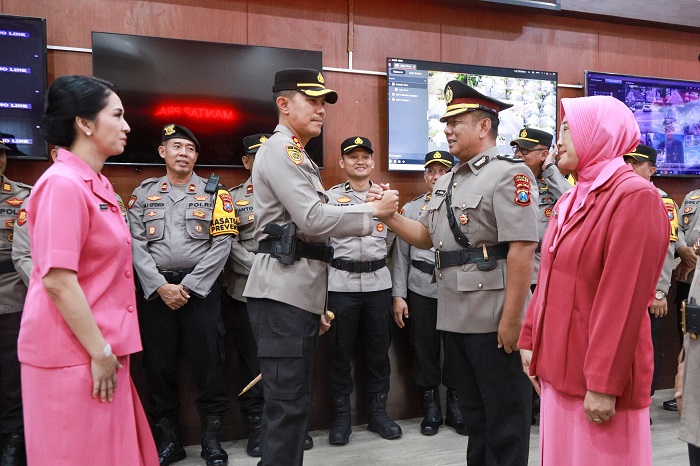 Kapolres AKBP Eko Bagus Riyadi memimpin acara Sertijab mutasi jabatan di Mapolres Jombang.(dokumen Polres)