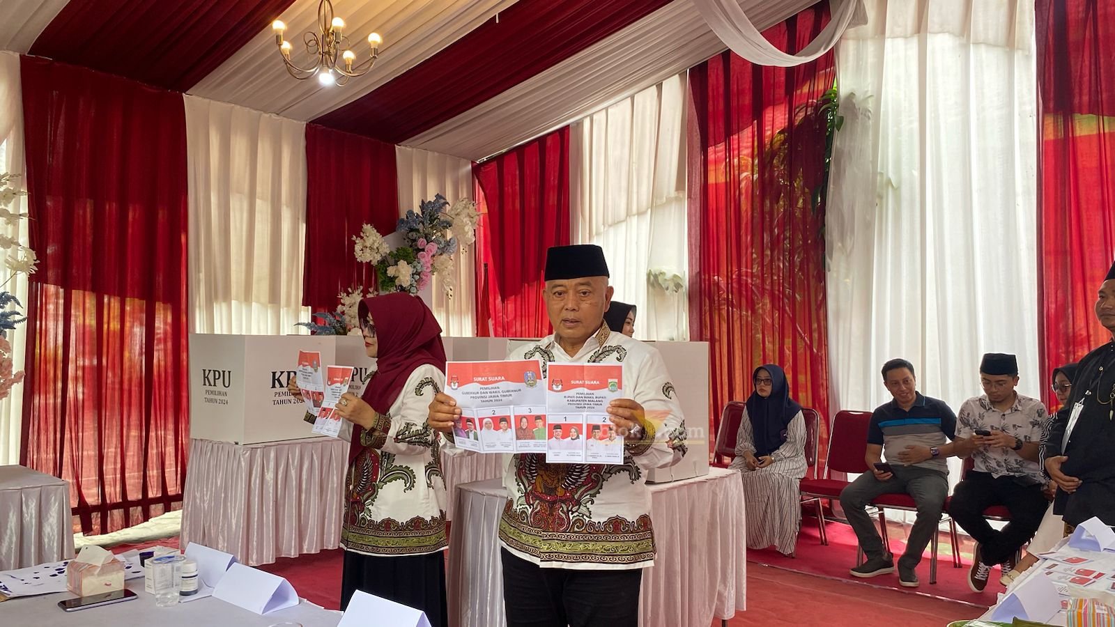 Sanusi Pergi ke TPS dengan Keyakinan Raih Suara 90 Persen 