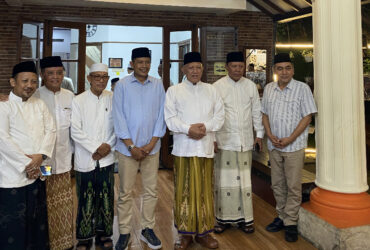 Ketua PWNU Jawa Timur Gus Kikin Beri Restu Wahyu Hidayat