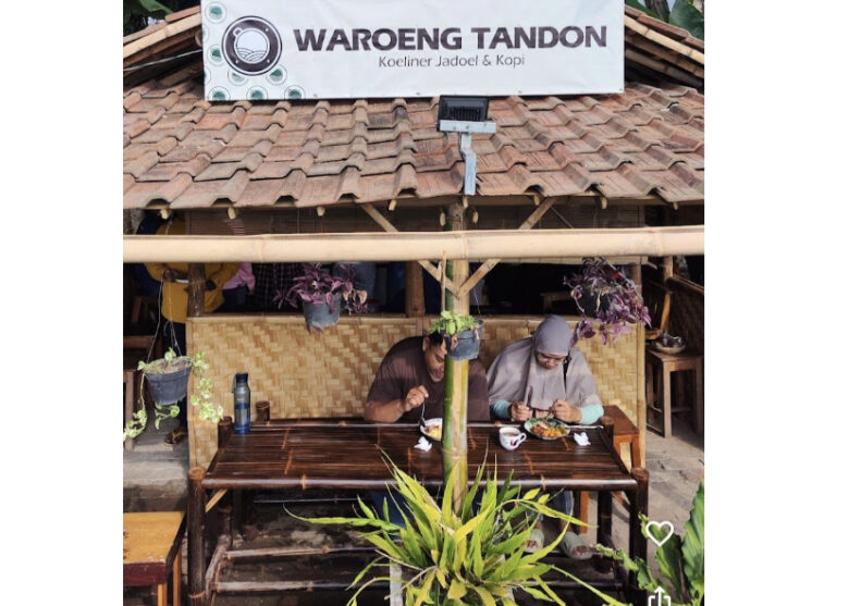 Waroeng Tandon Malang, Suguhkan Sensasi Sarapan Ala Ndeso di Tengah Sawah
