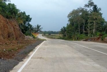 Proyek pelebaran Jalan Lingkar Barat (JLB), Rabu (20/11/2024).(blok-a.com/Kuryanto)