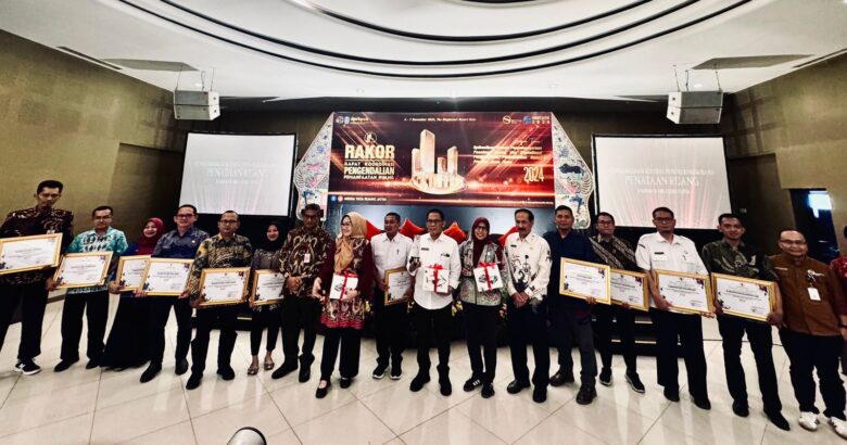 DPUPRPKP Kota Malang Raih Penghargaan Siswatek 2024, Pelayanan Prima Penataan Ruang