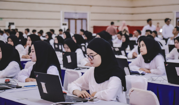 SKD rekrutmen CPNS saat berlangsung di Gedung Serbaguna Kaliwates, Jember, Jumat (18/10/2024). (Diskominfo Jember untuk blok-a.com)